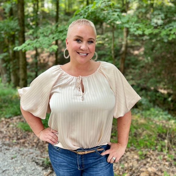 Profile Picture of Larae Puckett (@devotedlarae) on Poshmark