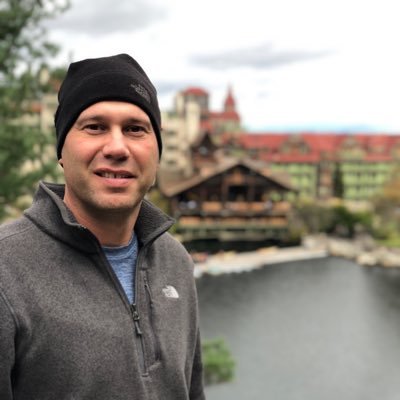 Profile Picture of Bob Sears (@BobSears14) on Twitter