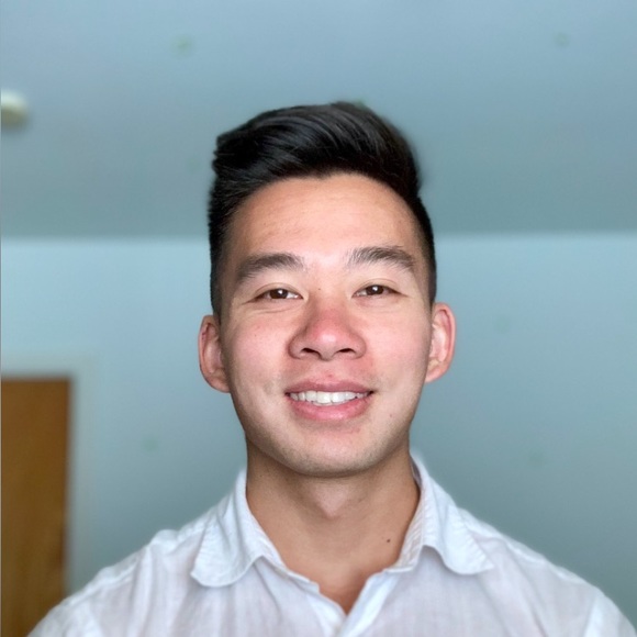 Profile Picture of Steven Chow (@steven524c) on Poshmark
