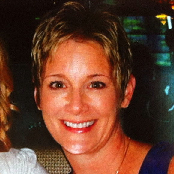 Profile Picture of Julie Crannell (@jcrannell) on Poshmark