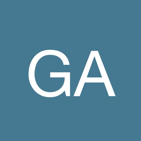 Profile Picture of Ghadeer Abulmakarem (@448p) on Poshmark