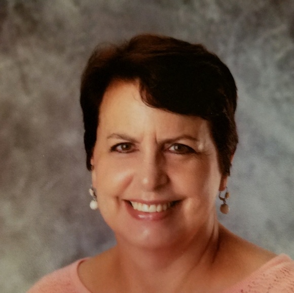 Profile Picture of Marilee Schoffstall (@8ujdr5) on Poshmark