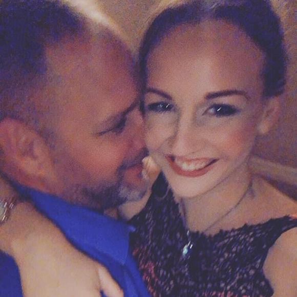 Profile Picture of Arielle Nichole (@writelle) on Poshmark