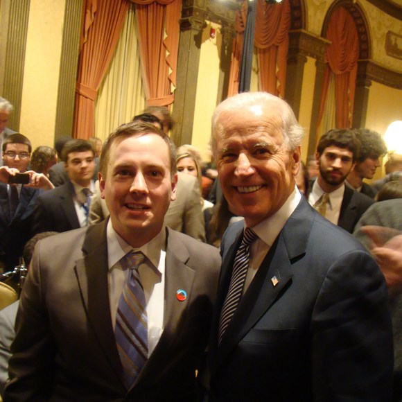 Profile Picture of Chris Fierro (@chrisfierro) on Poshmark