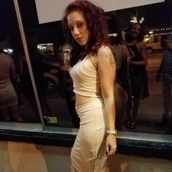 Profile Picture of Kaela Williams (@kwilliams0901) on Poshmark