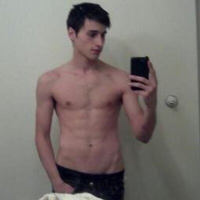 Profile Picture of Alexander Hartsell (@tackOfTheOtters) on Twitter