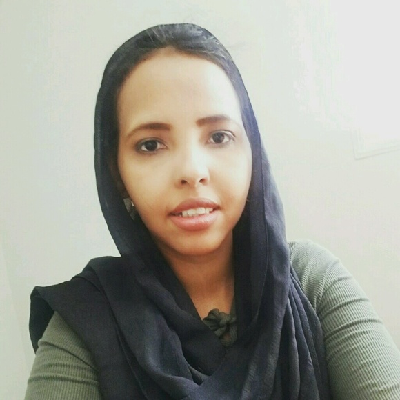 Profile Picture of Fatuma Omar (@fatim2) on Poshmark