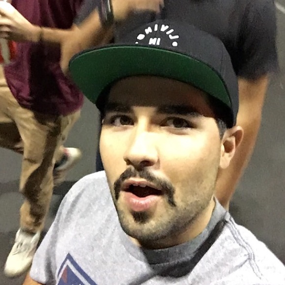 Profile Picture of Tanner Paul (@tannnagram) on Poshmark