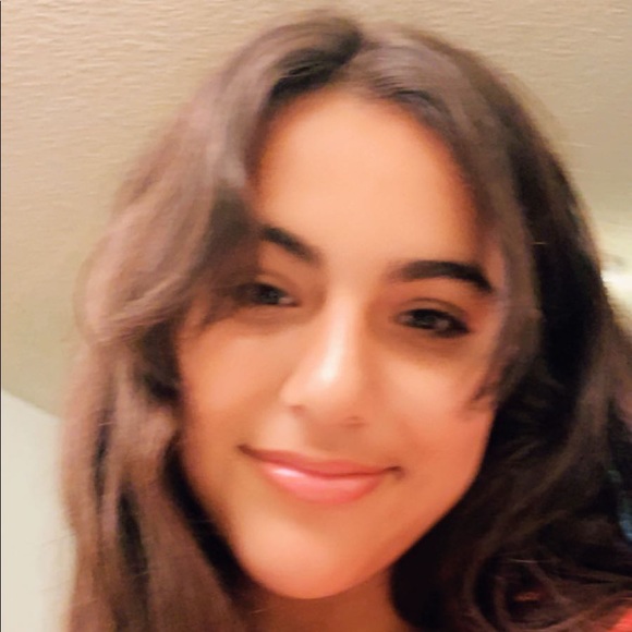 Profile Picture of Brianne Renko (@brianner05) on Poshmark
