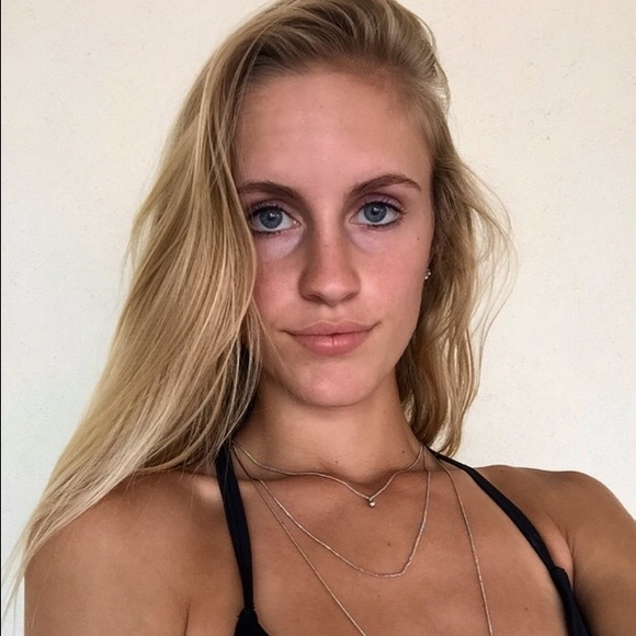 Profile Picture of Morgan Pulliam (@pulliammorgan) on Poshmark