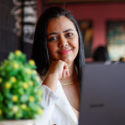 Profile Picture of Amanda Borba (@amandaborbamkt) on Youtube