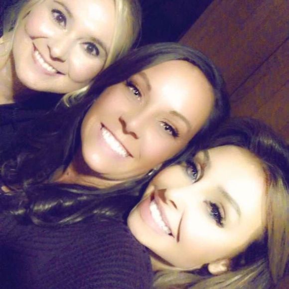 Profile Picture of Tonya Knott (@tknott1984) on Poshmark