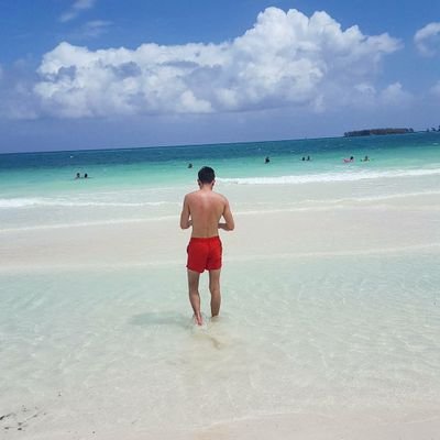 Profile Picture of Chris (@We_Launch_Eng) on Twitter