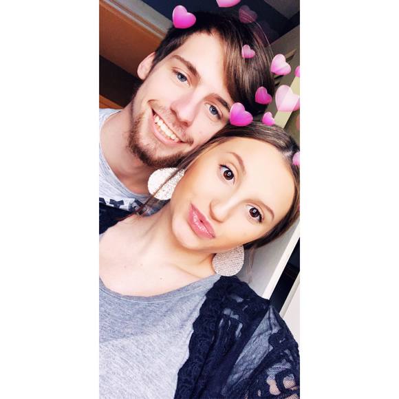 Profile Picture of Abbigale Omlor (@abbigaleomlor01) on Poshmark