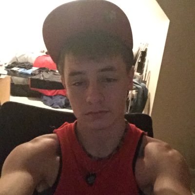 Profile Picture of Tyler Lloyd (@tyler_lloyd999) on Twitter