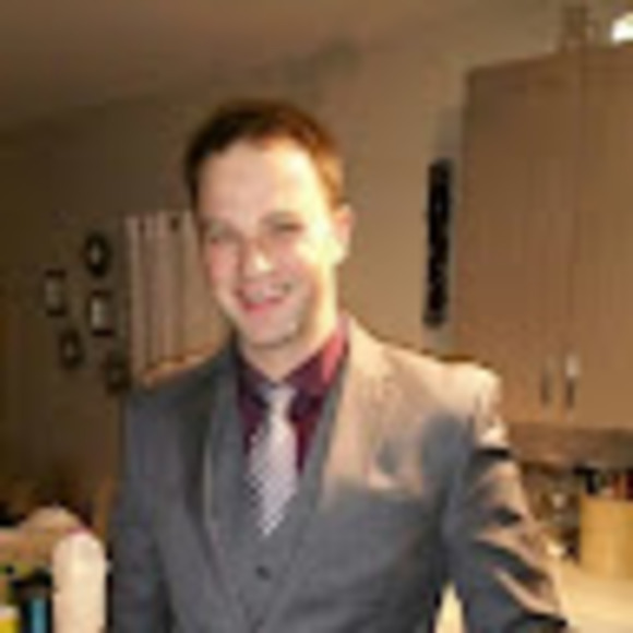 Steven Zacharias - Poshmark Profile Picture of Steven Zacharias (@8209zach) on Poshmark