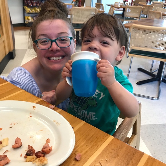 Profile Picture of Breanna Buffery (@breannabuffery) on Poshmark