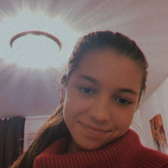 Profile Picture of Aleksandra Antoniuk (@aantoniuk85) on Poshmark