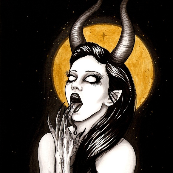 Profile Picture of Heather Anair (@ziarci) on Poshmark