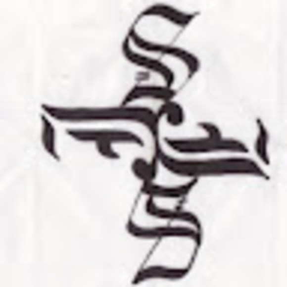 Profile Picture of Wicky Lightyear (@wickylightyear) on Poshmark