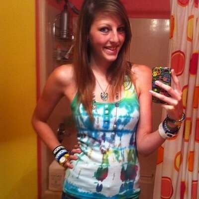 Profile Picture of Laurel Curtis (@LucyLuLu11) on Twitter