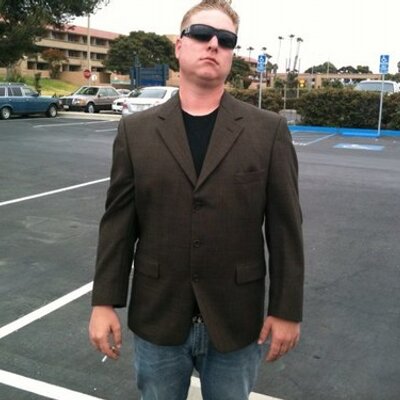 Profile Picture of Derek Dowling (@CaptainTrixter) on Twitter