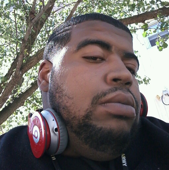 Profile Picture of Jerrod Henderson (@chasedinero) on Poshmark