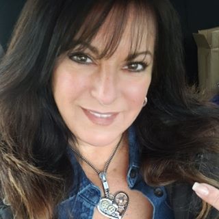 Profile Picture of Christine Fey Tebben (Sara Sunshine) (@christine.tebben) on Facebook