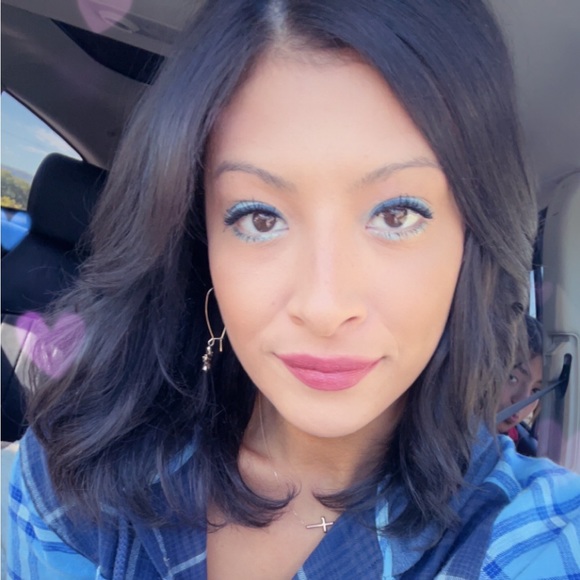 Profile Picture of Cheyenne Higgins (@cheyennehigg450) on Poshmark