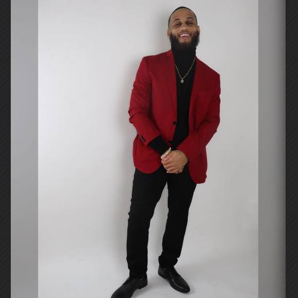Profile Picture of Jay Mozee (@jaymozee) on Poshmark