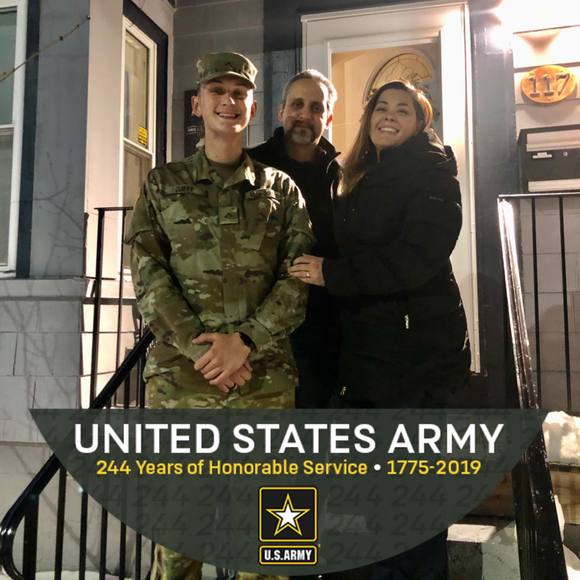 Profile Picture of Alexsandra Curty (@alexsandracurty) on Poshmark