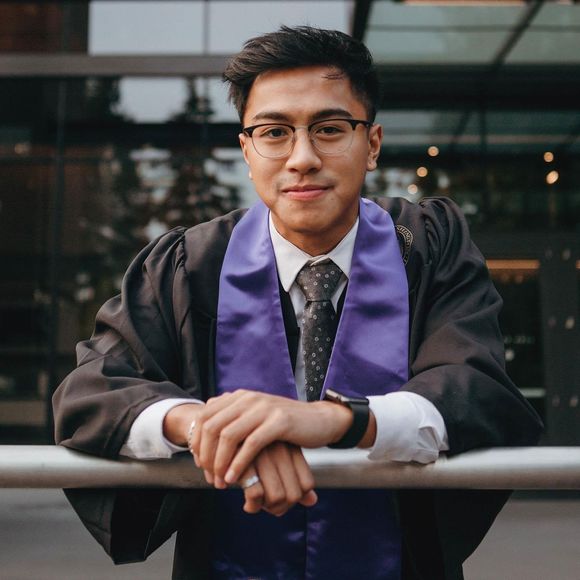 Profile Picture of Joseph Decena (@joseph_decena) on Poshmark