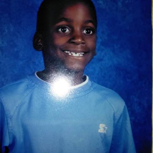 Profile Picture of Antonio Willis (@willisantonio42) on Poshmark