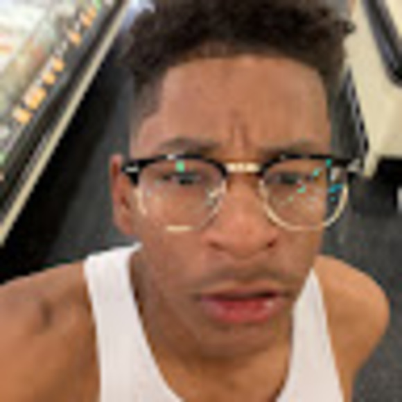 Profile Picture of David Mota (@motadavid515) on Poshmark