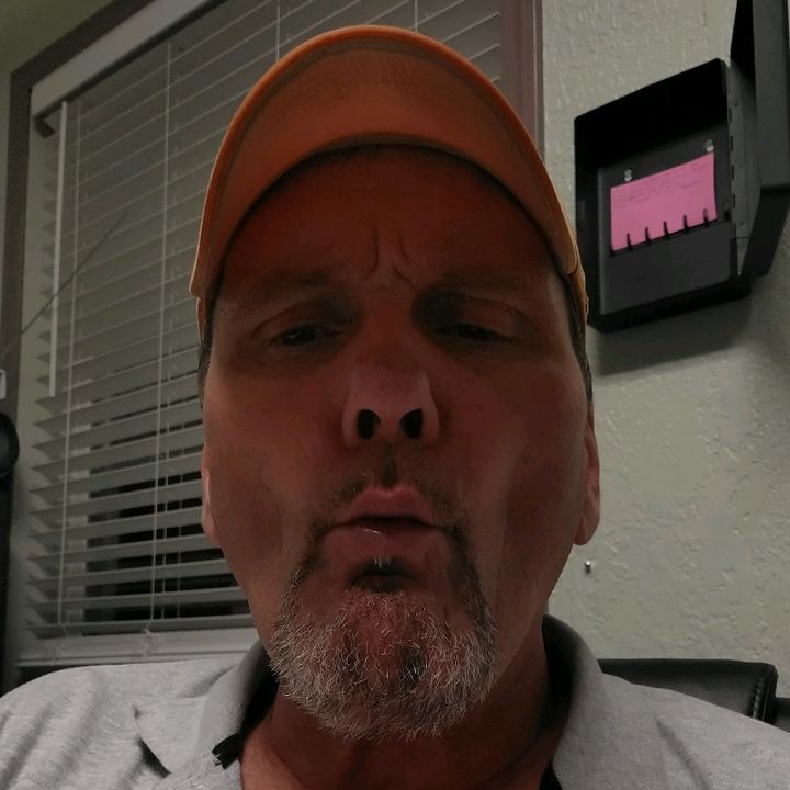 Profile Picture of Michael Rockwell (@rockwellart4real) on Tiktok