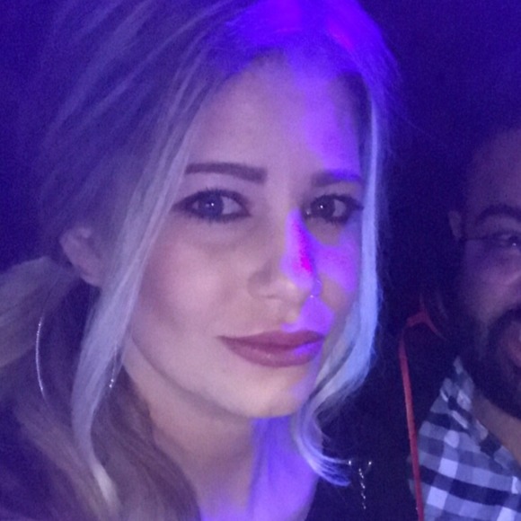 Profile Picture of Marci Pambianchi (@marcilynn4) on Poshmark