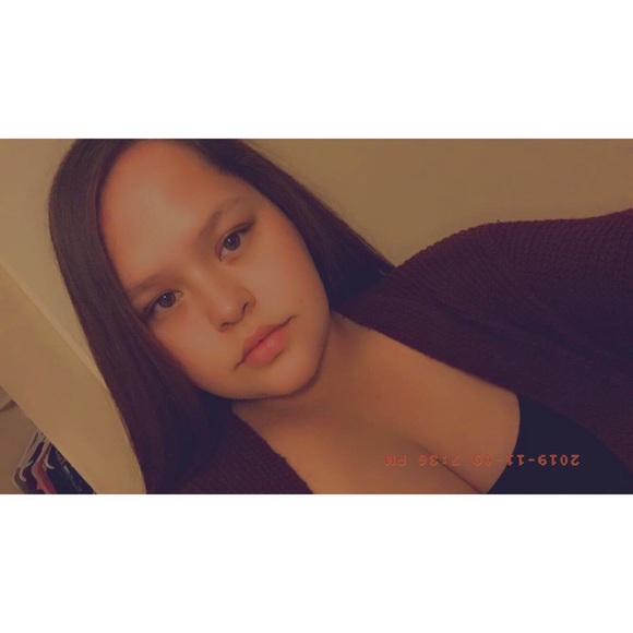 Profile Picture of Kaley Boyd (@kaleyboyd) on Poshmark