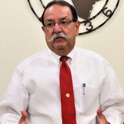 Profile Picture of Luis V. Saenz (@DALuisVSaenz) on Twitter