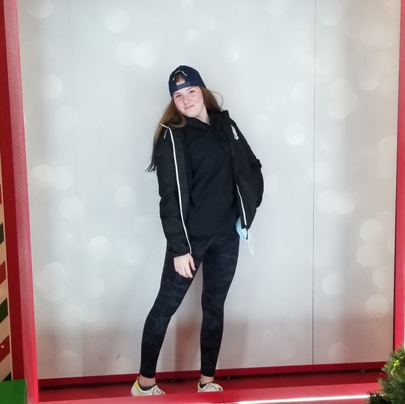 Profile Picture of Chloe Mckay (@bruiserchloe444) on Poshmark