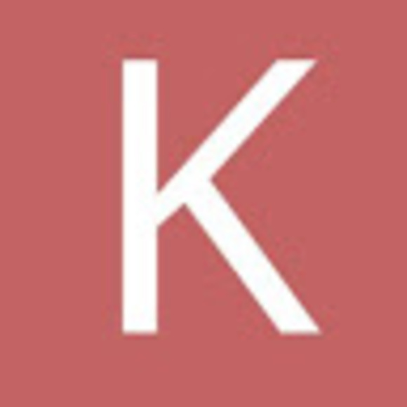 Profile Picture of Keyarra Charleston (@key616key) on Poshmark