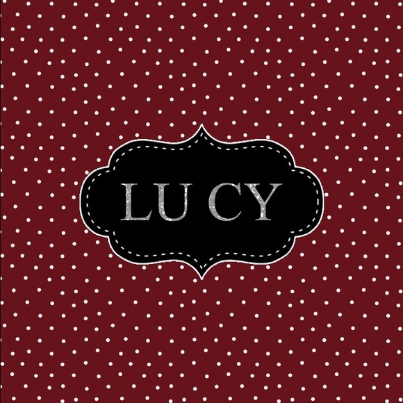 Profile Picture of Lucy Watson (@lmwatson) on Poshmark