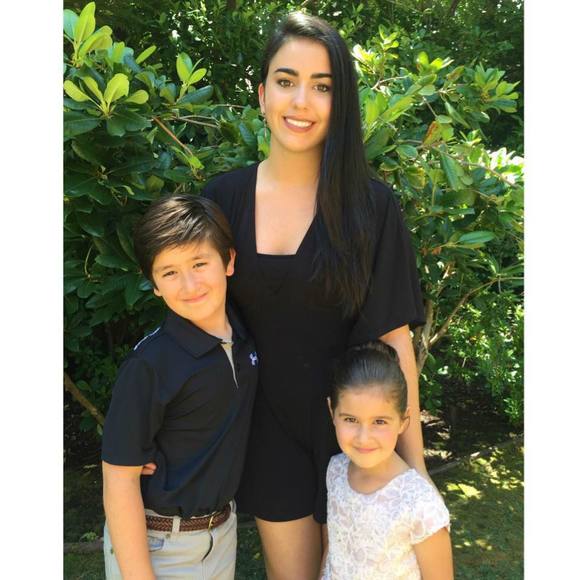 Profile Picture of Olivia Deitcher (@odeitcher) on Poshmark