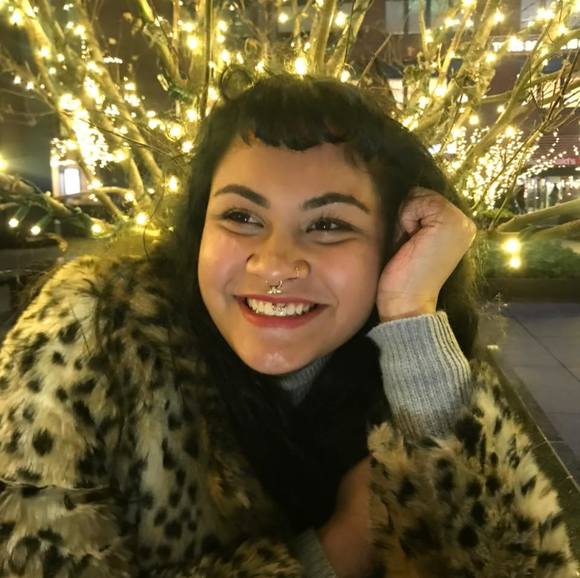 Profile Picture of Valentina Hayes (@valentinahayes) on Poshmark