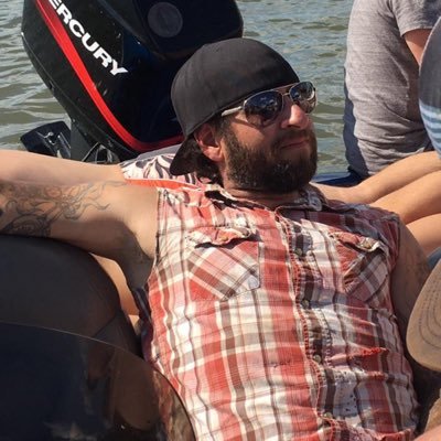 Profile Picture of Travis Farmer (@travisfarmer21) on Twitter