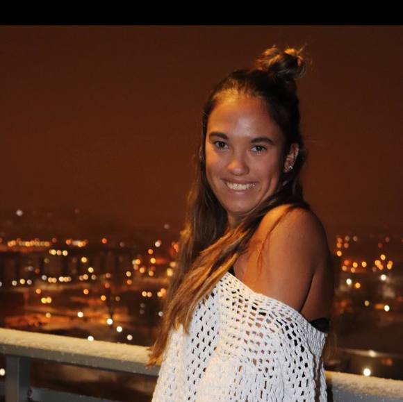 Profile Picture of Kaytlynn Hettmansberger (@kaytlynhetts) on Poshmark