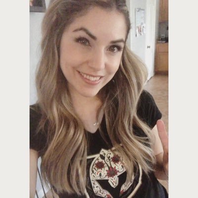 Profile Picture of Juli Jackson (@julijax2010) on Twitter