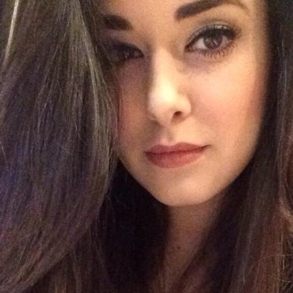 Profile Picture of Gaby Lujano (@gabylujano) on Poshmark