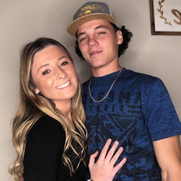 Profile Picture of Mackenzie Ballard (@mackenziebal729) on Poshmark