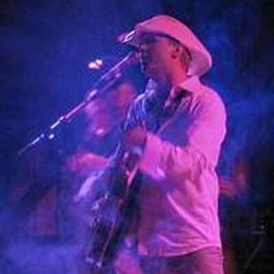 Profile Picture of John Croghan (@jcrogh) on Twitter