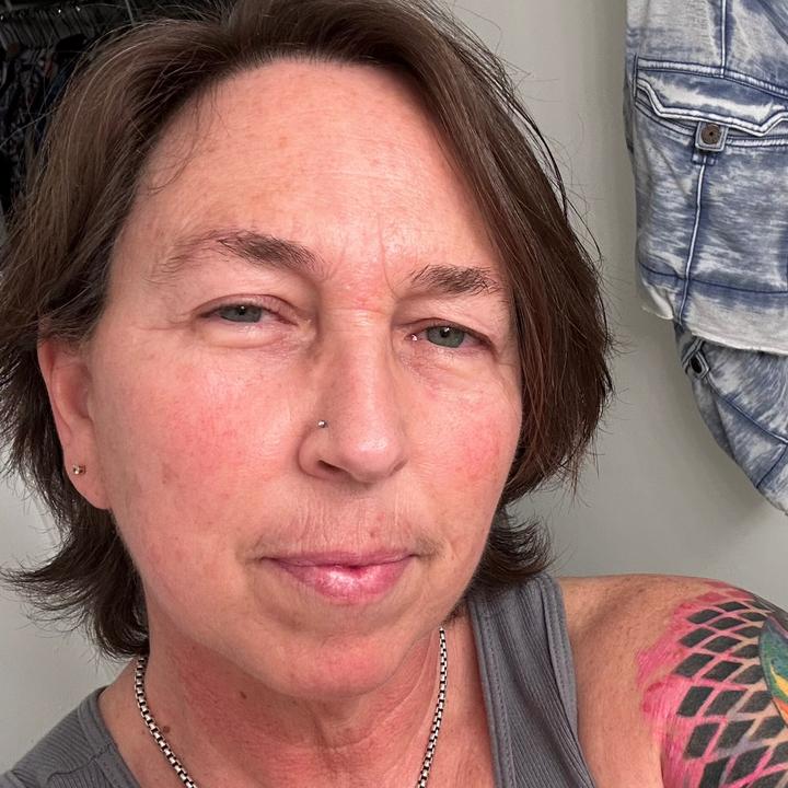Profile Picture of Mich 🌈 (@mich_capes) on Tiktok